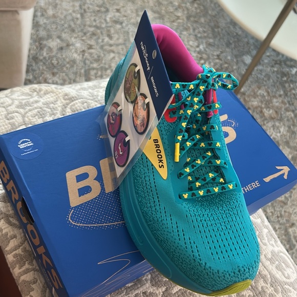 Ghost Max 2 runDisney Brooks Running Shoes - Picture 6 of 6